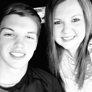 Meet your Posher, Derrick